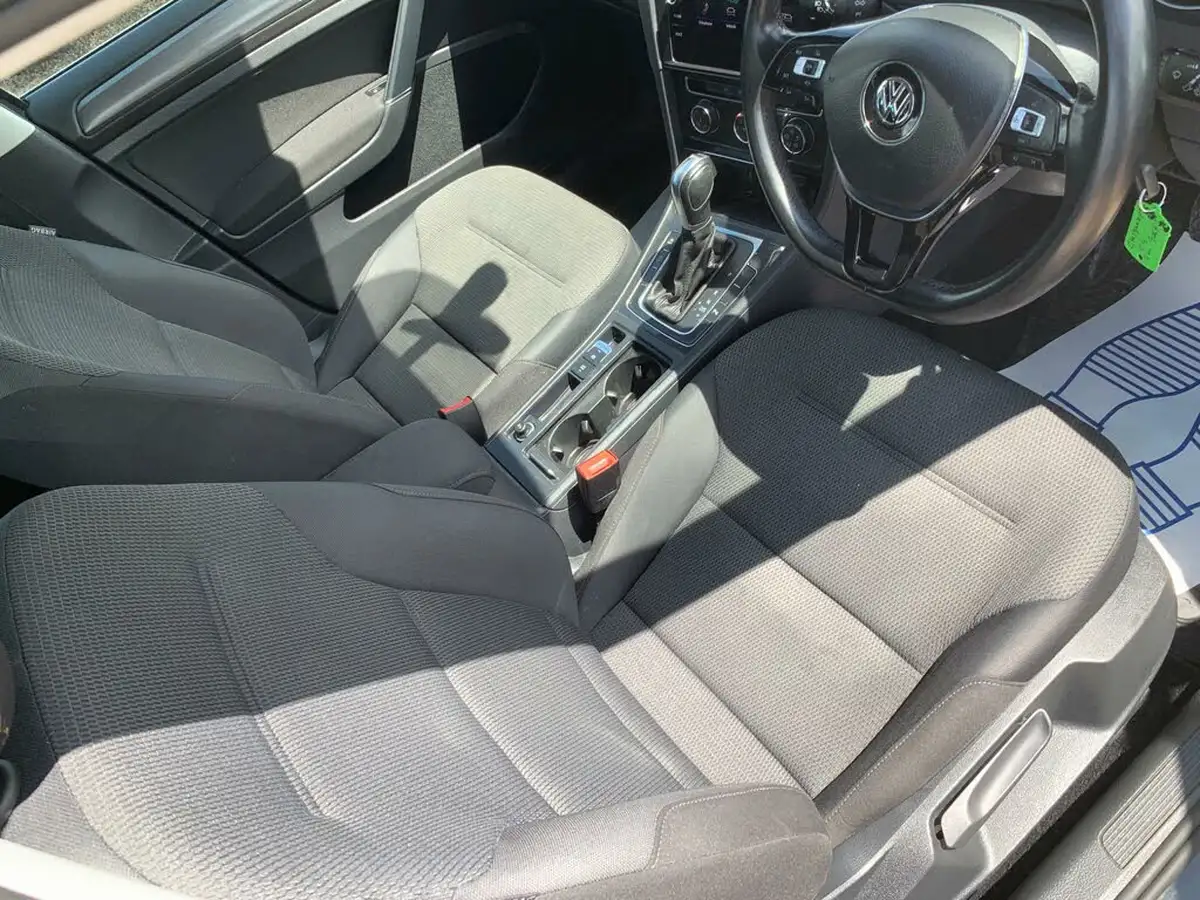 2019-volkswagen-golf-16tdi-match-hatchback-5d-dsg-big-21