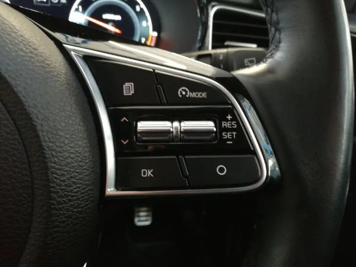 2022-kia-xceed-15-t-gdi-4-big-14