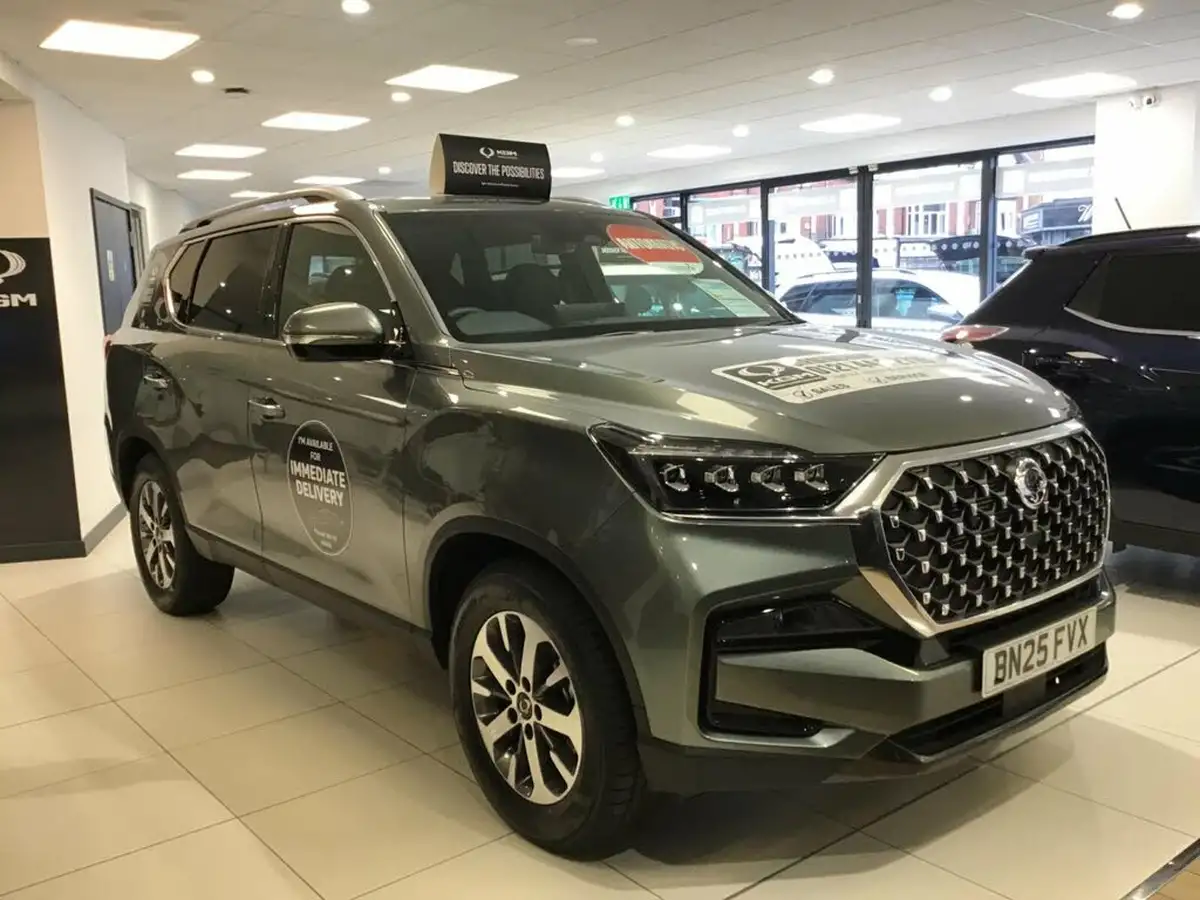2025-kgm-ssangyong-rexton-22td-k30-big-0