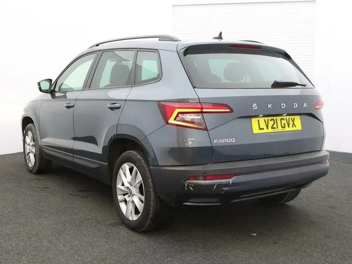 2021-skoda-karoq-15-tsi-se-technology-dsg-big-1