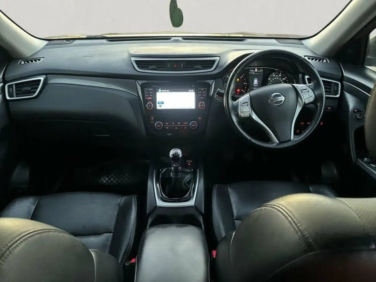 2017-nissan-x-trail-16dci-tekna-7-seat-big-11