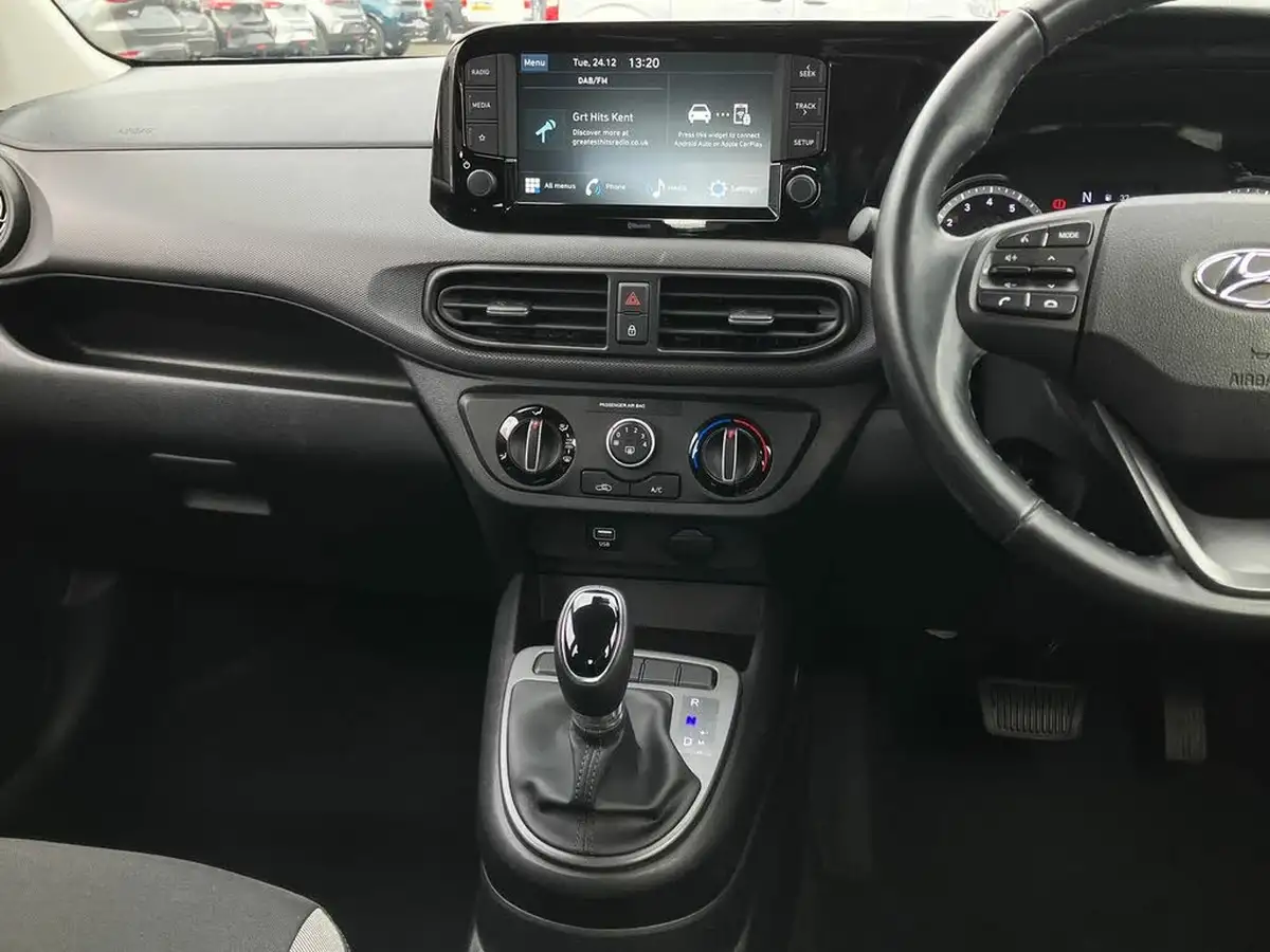 2021-hyundai-i10-12-se-connect-auto-big-19