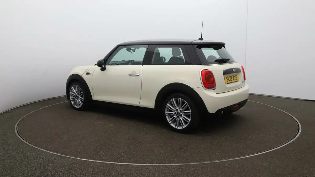 2018-mini-cooper-15-cooper-series-ii-ss-hatchback-3d-big-31