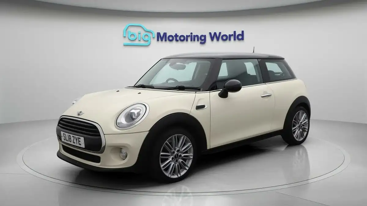 2018-mini-cooper-15-cooper-series-ii-ss-hatchback-3d-big-3