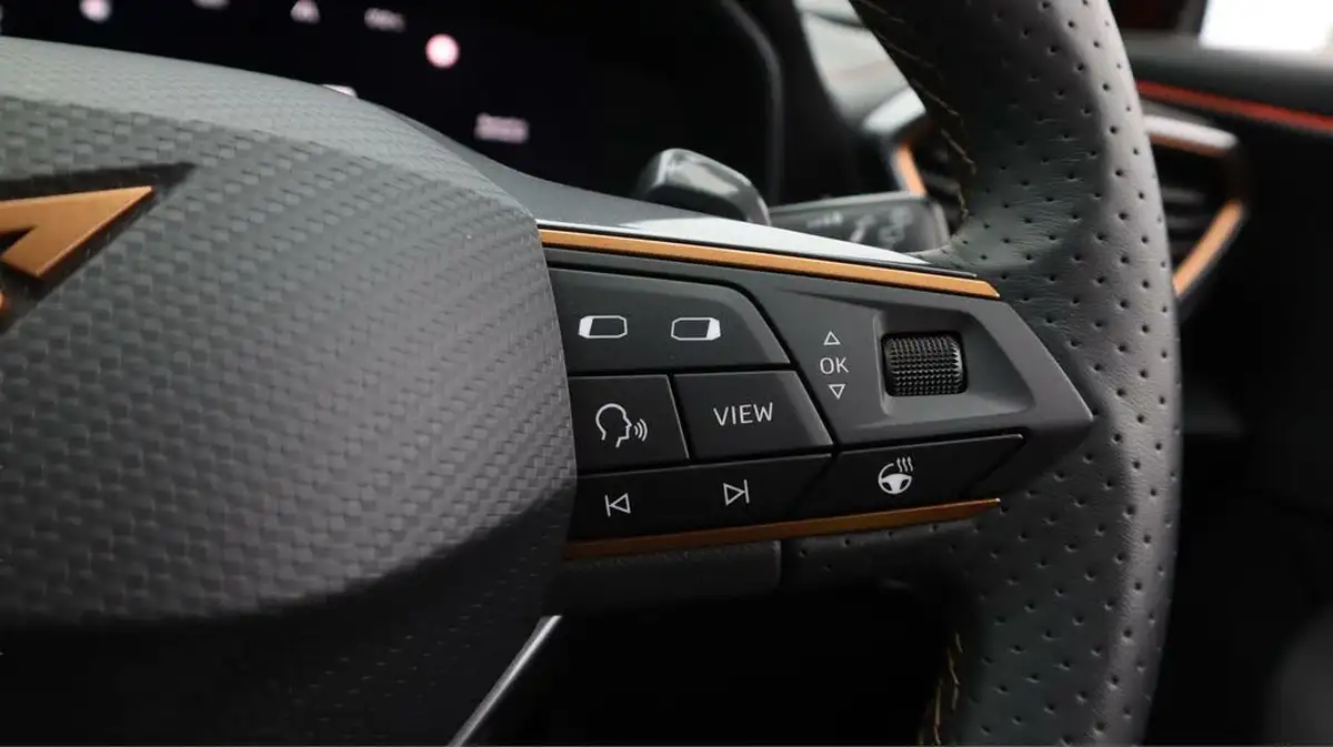 2024-cupra-formentor-14-e-hybrid-v2-big-23