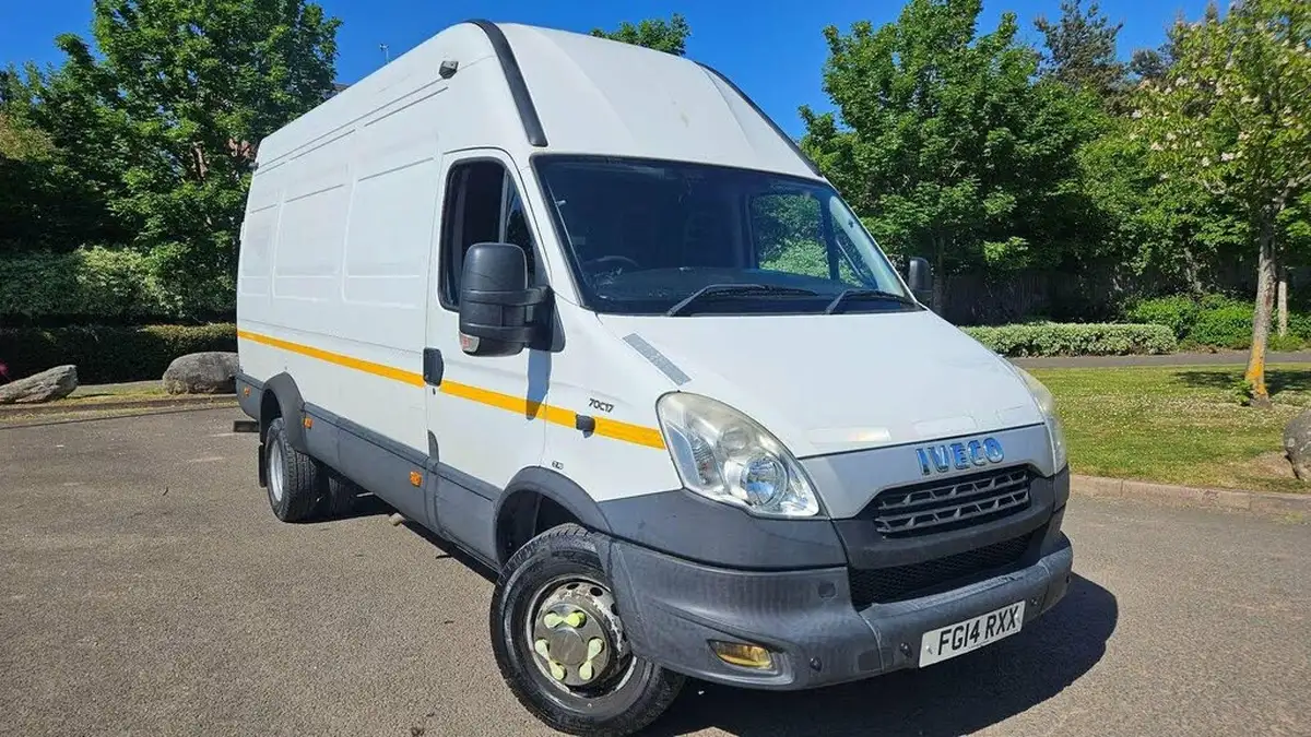 2014-iveco-daily-c-class-30td-70c17-lwb-70c17-cab-big-0