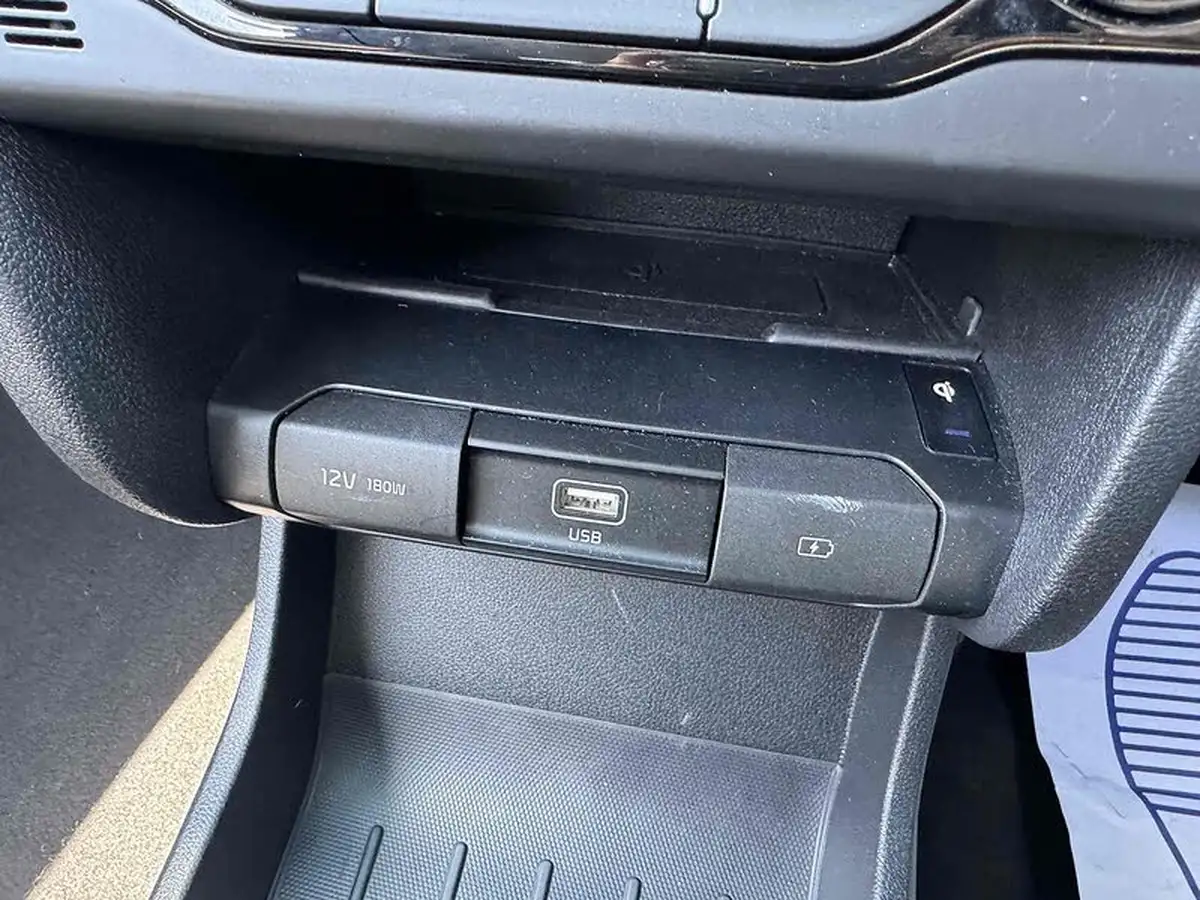 2021-kia-e-niro-ev-4-big-38