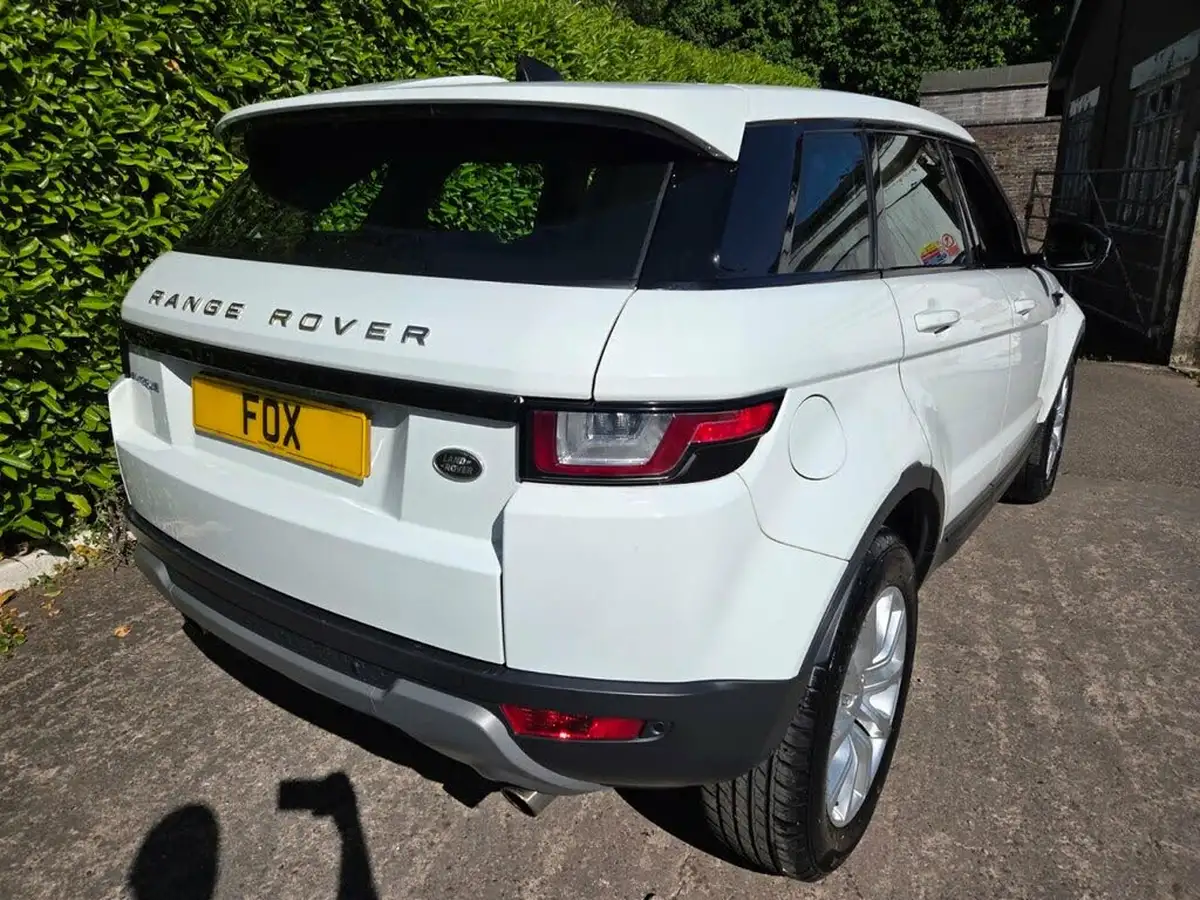 2018-land-rover-range-rover-evoque-20ed4-se-tech-hatchback-5d-big-2