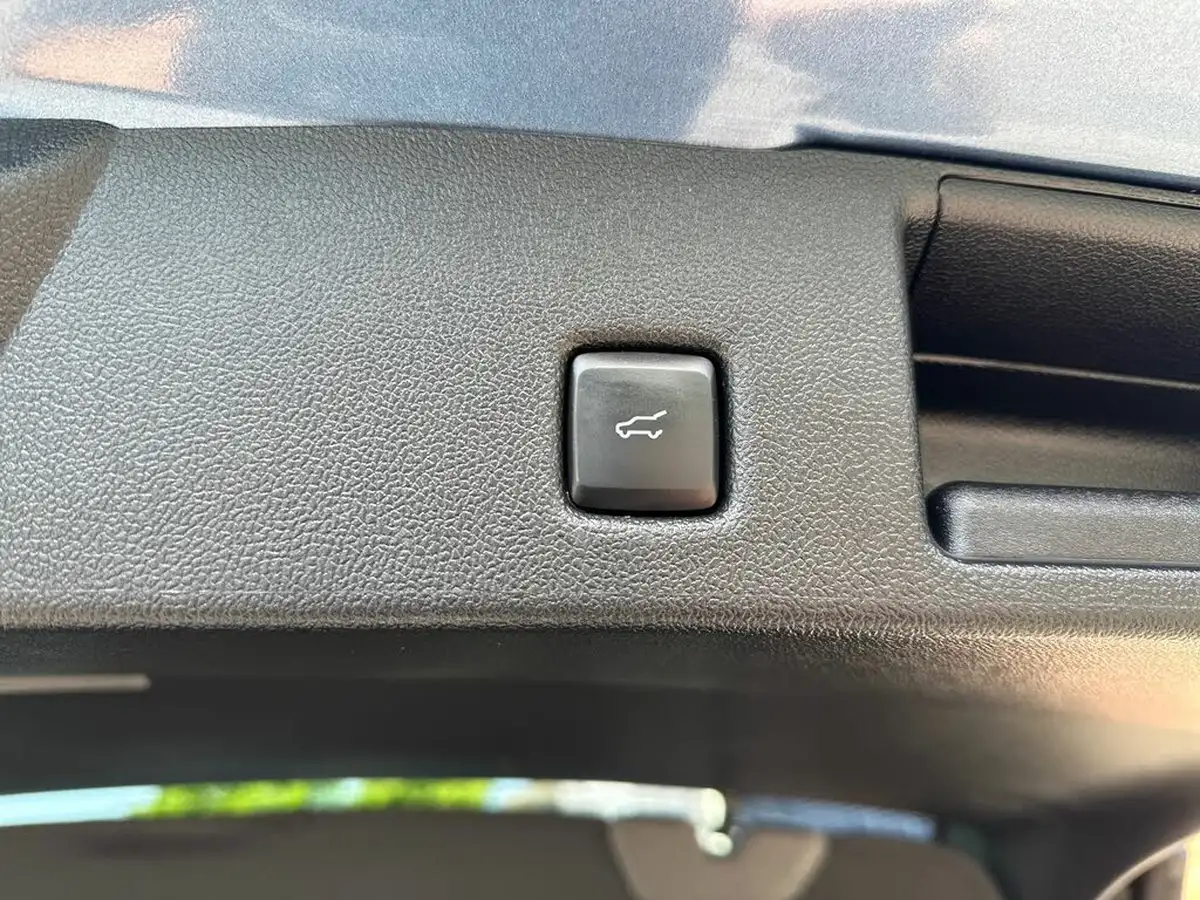 2022-ford-kuga-25t-st-line-x-edition-190ps-fhev-big-36