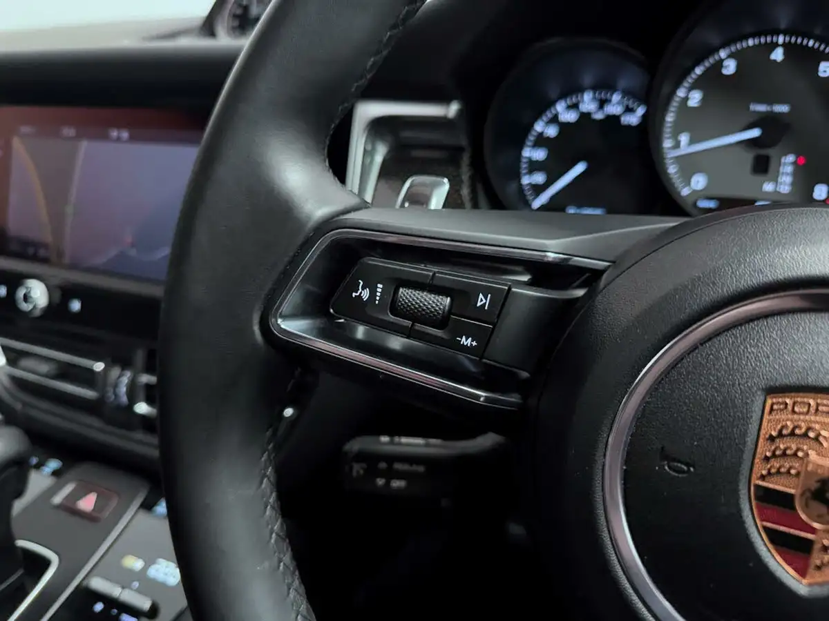 2022-porsche-macan-29-v6-s-big-30