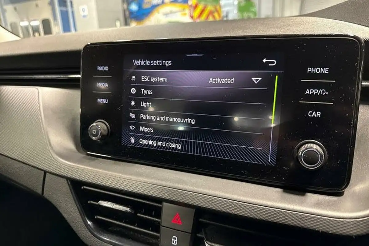 2020-skoda-kamiq-10-tsi-se-115ps-big-44