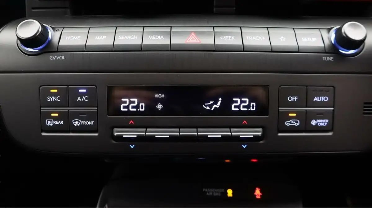 2024-hyundai-kona-16-gdi-n-line-s-141ps-dct-big-12