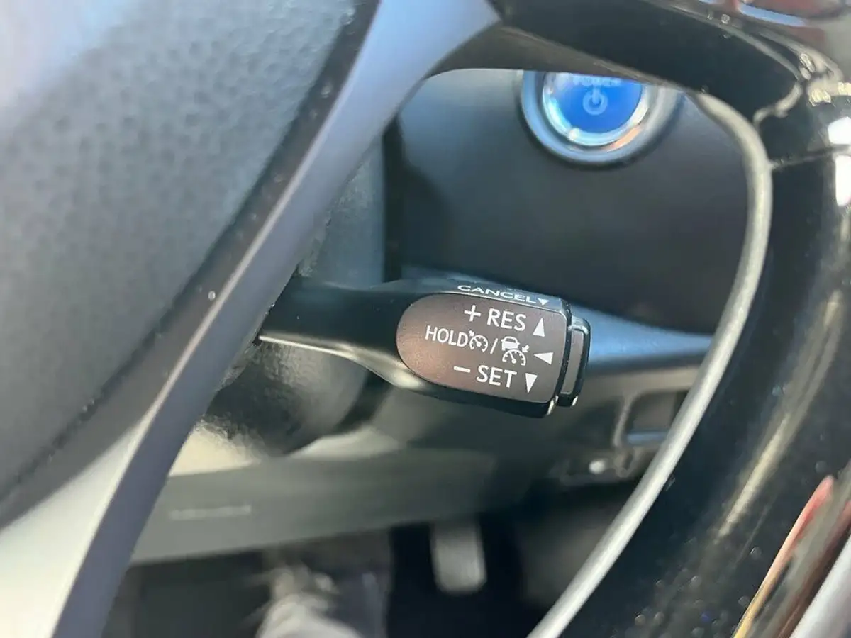2018-toyota-c-hr-18-vvt-i-dynamic-big-11