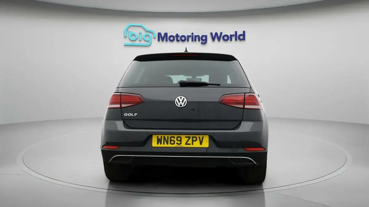 2019-volkswagen-golf-16tdi-match-edition-hatchback-big-5