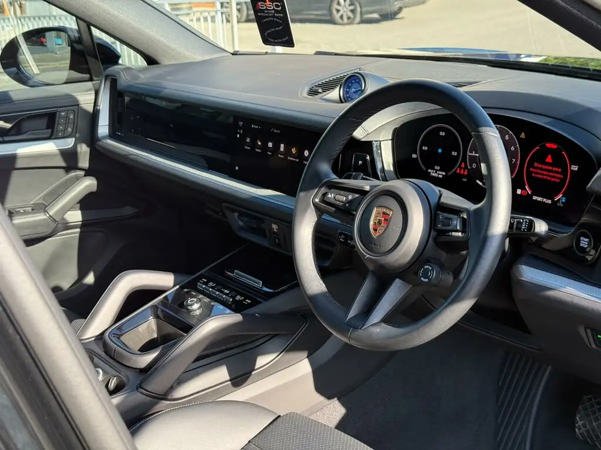 2024-porsche-cayenne-30-v6-353ps-coupe-big-14