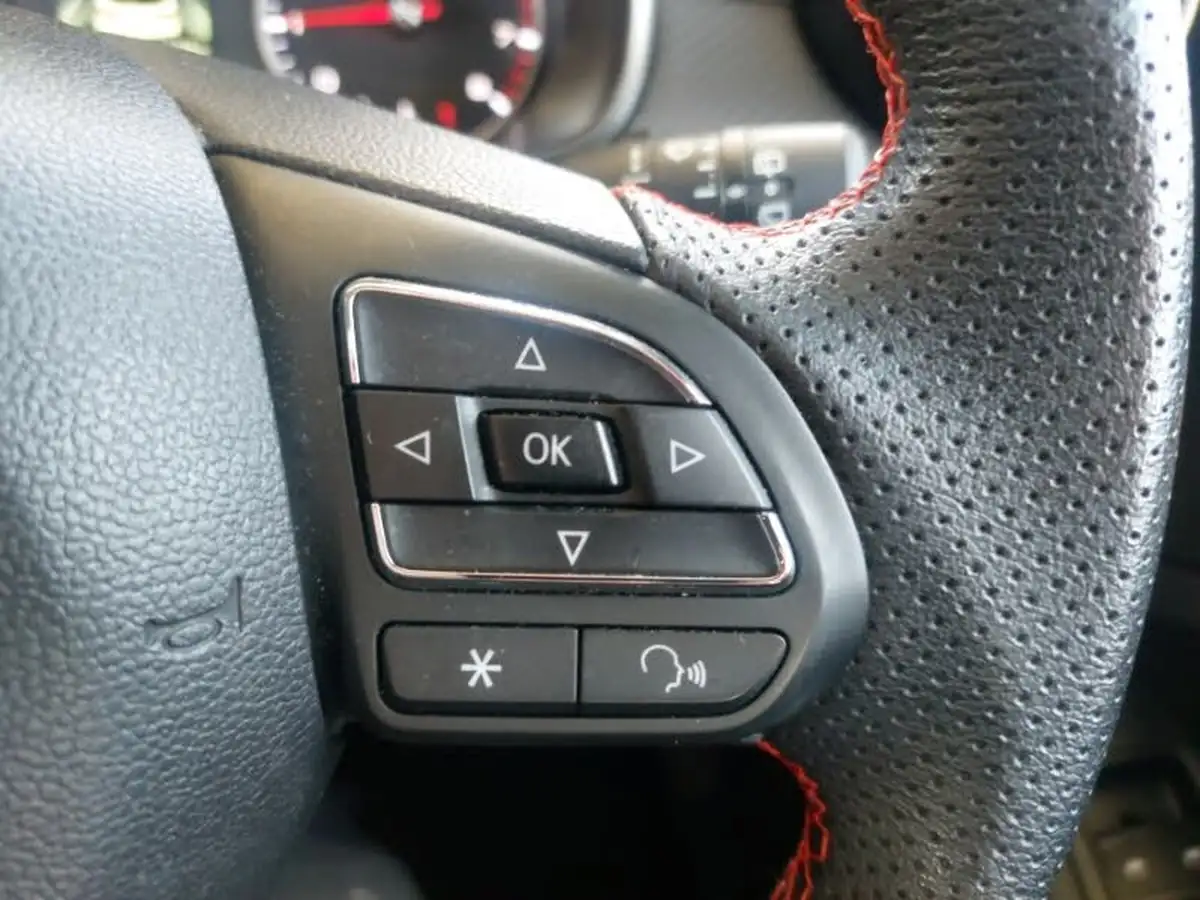 2023-mg-zs-suv-10t-gdi-excite-big-18