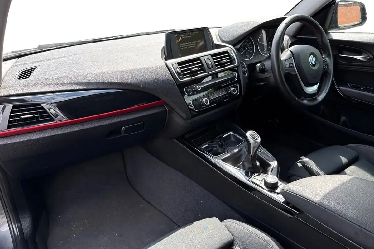 2015-bmw-1-series-15td-116d-sport-116bhp-3d-big-14