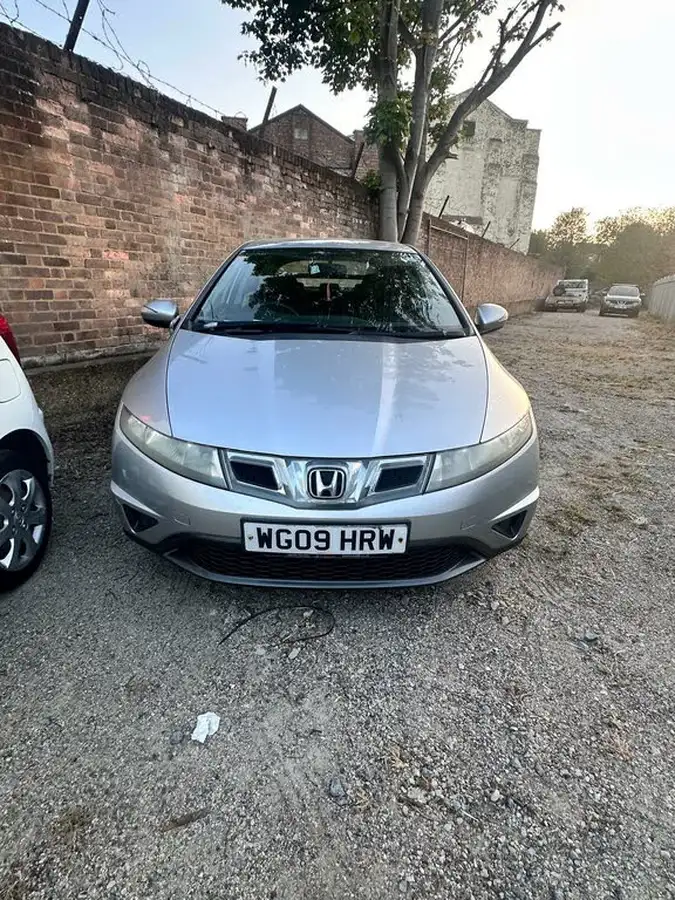 2009-honda-civic-18-se-138bhp-big-3