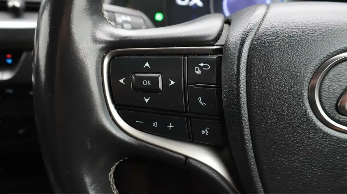 2022-lexus-ux-250h-20-ux-184bhp-without-navigation-big-23