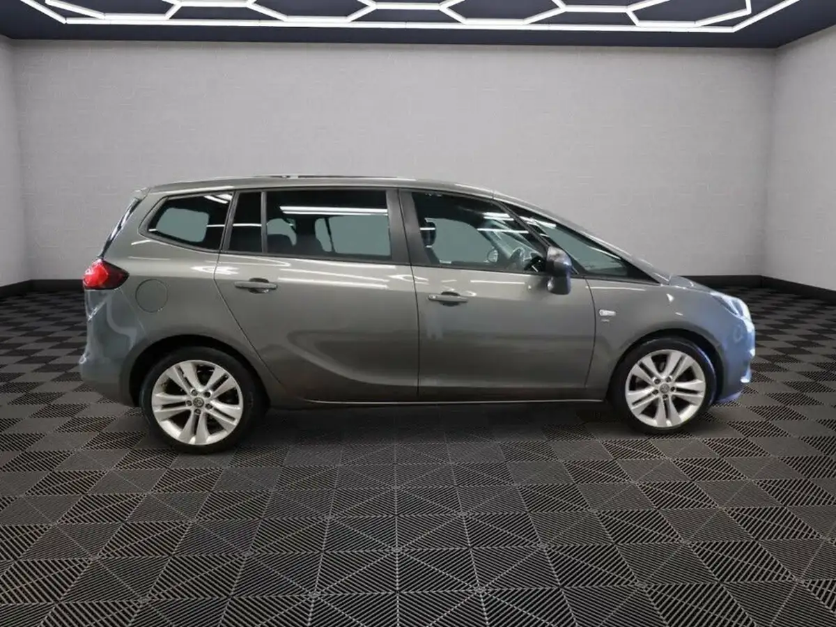 2018-vauxhall-zafira-tourer-14i-16v-turbo-sri-nav-big-4