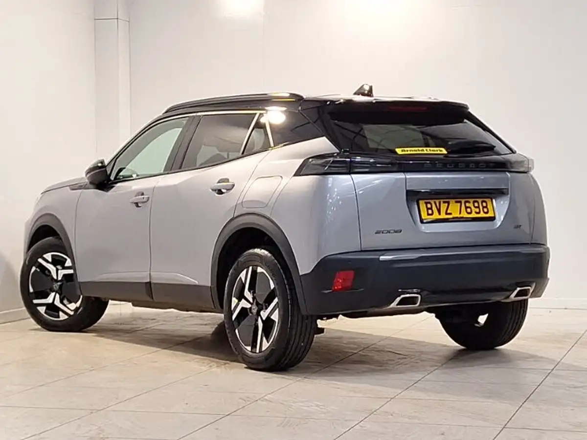 2025-peugeot-2008-suv-12-puretech-gt-130ps-eat8-big-1