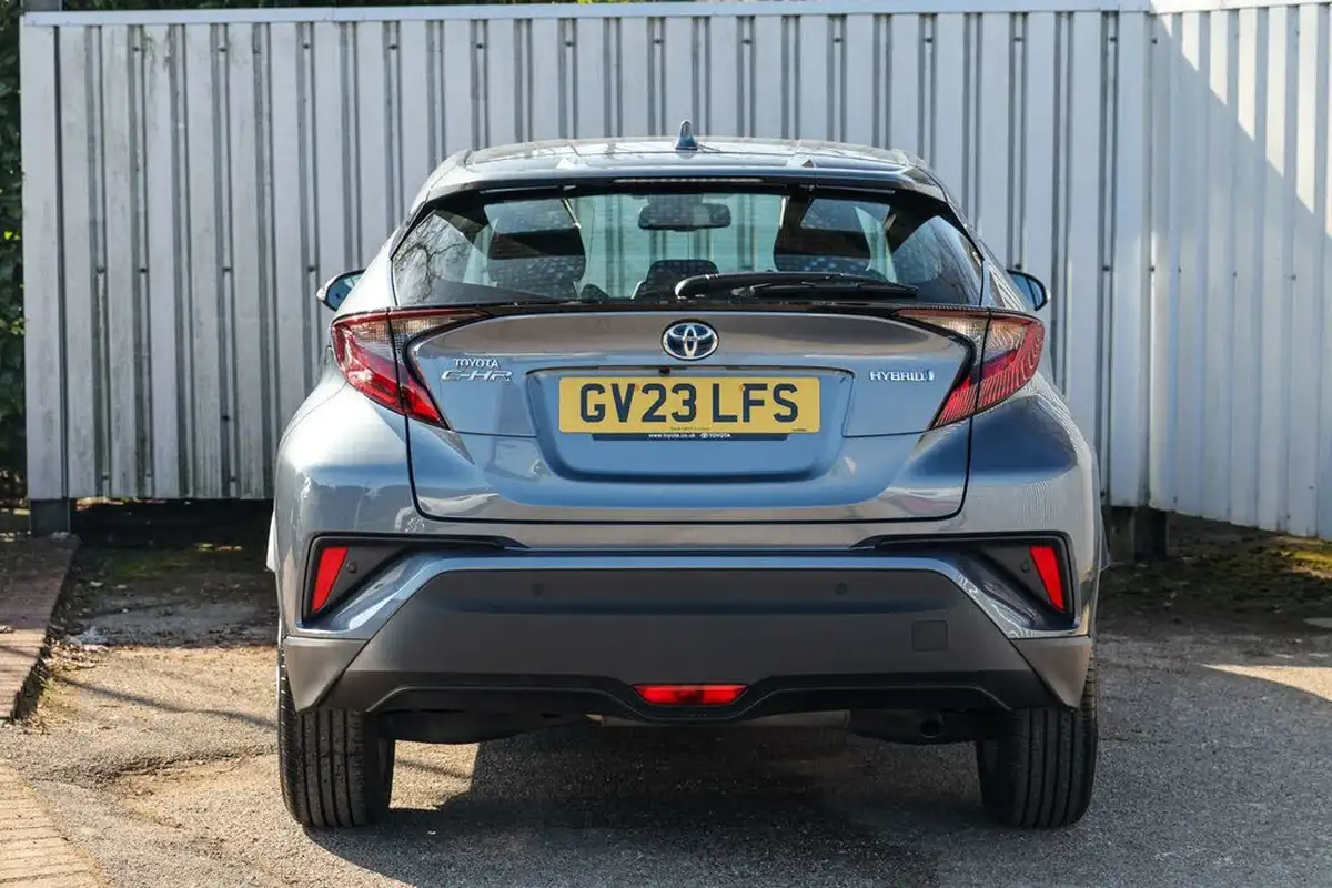 2023-toyota-c-hr-18-vvt-i-icon-120bhp-big-18