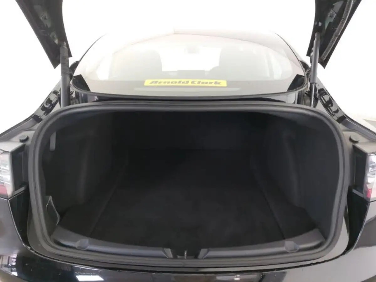 2022-tesla-model-3-e-long-range-big-7