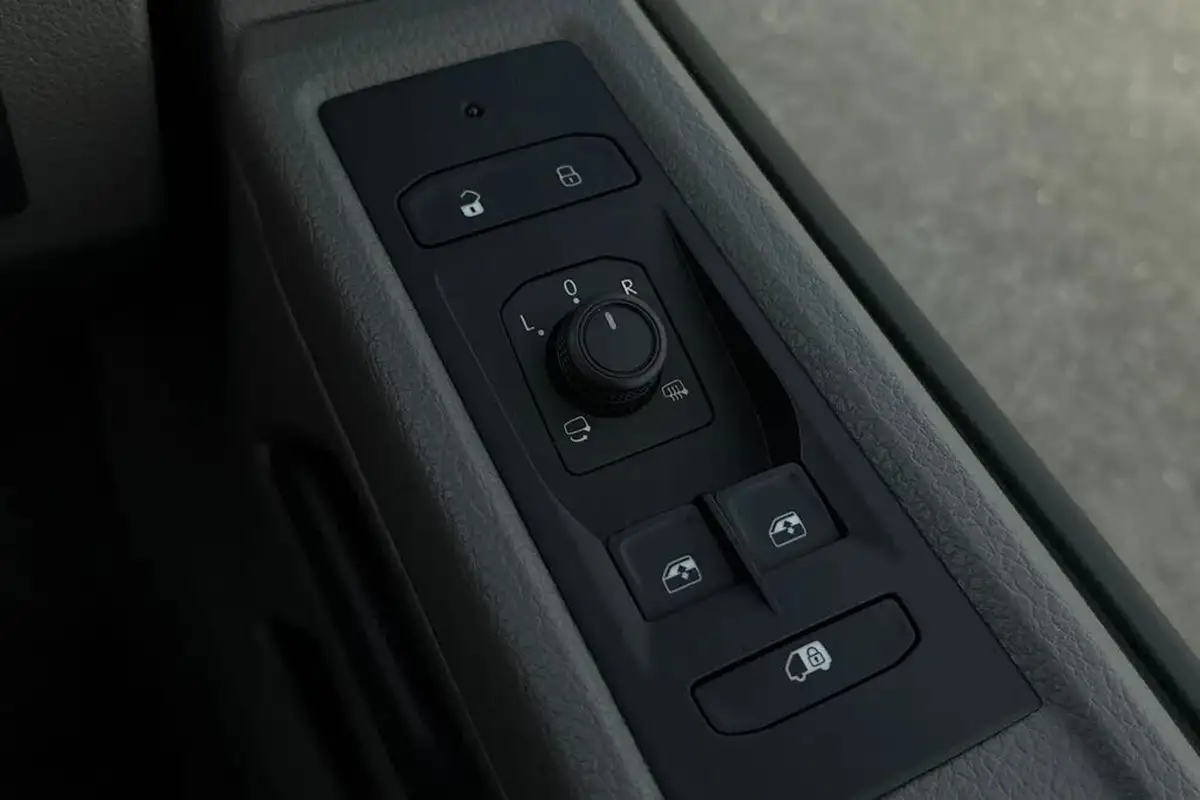2024-volkswagen-transporter-big-38
