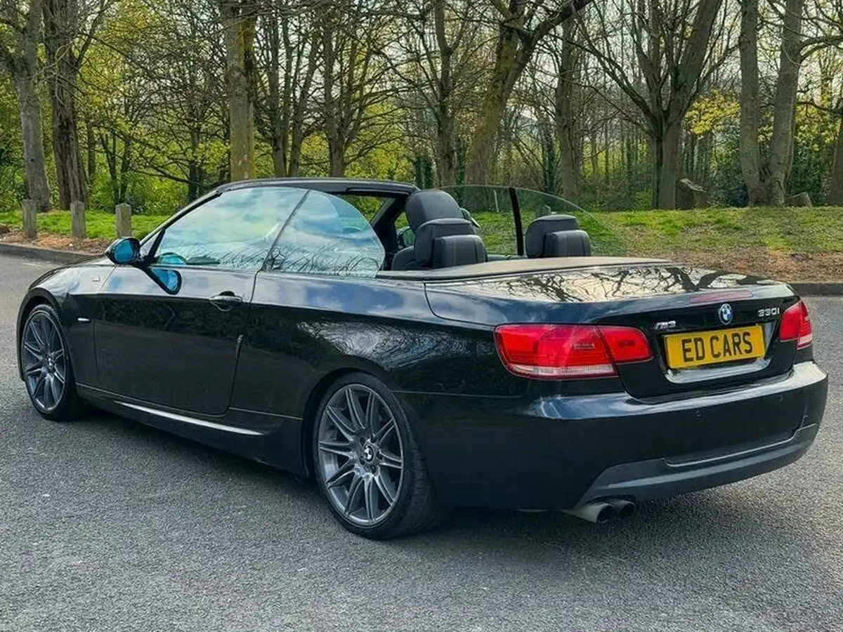 2009-bmw-3-series-30-330i-m-sport-convertible-2d-auto-big-9