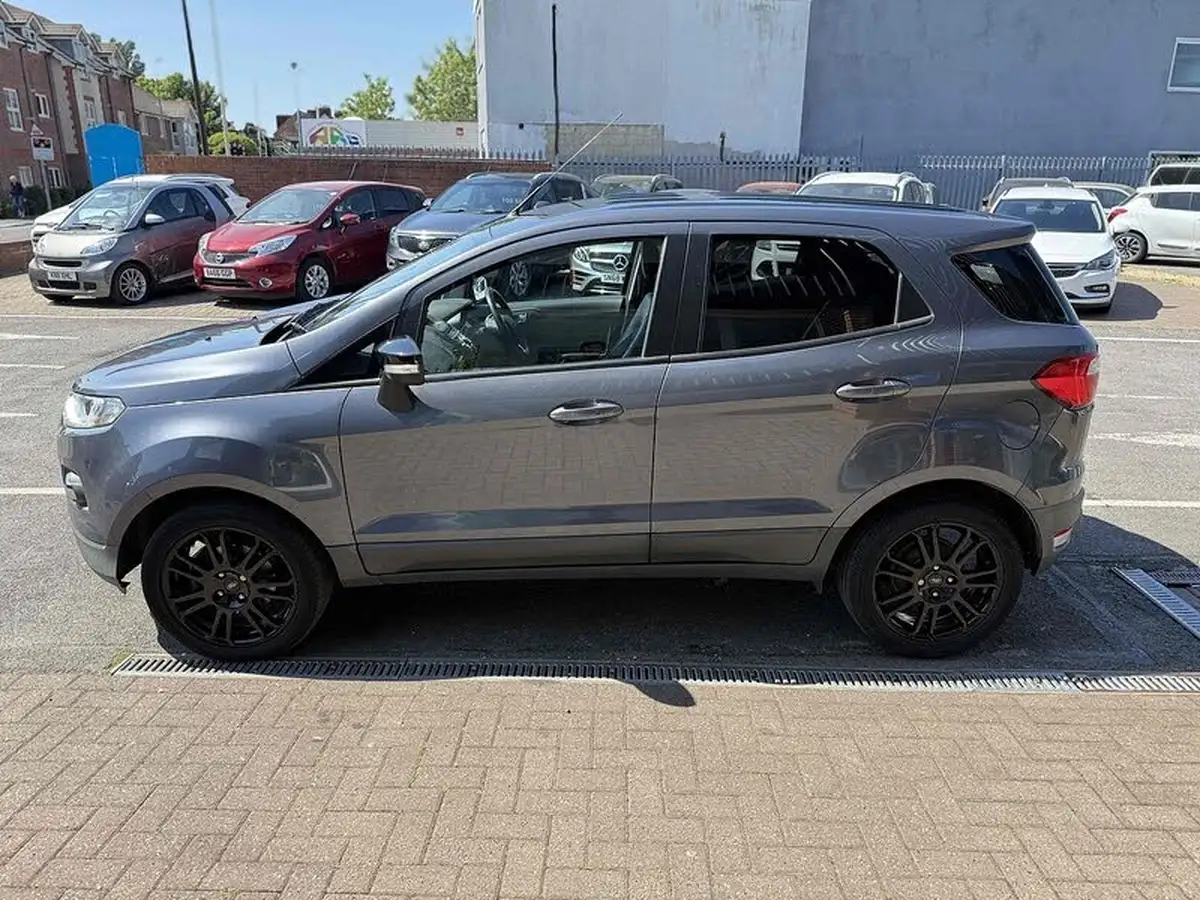 2017-ford-ecosport-10t-titanium-s-140ps-big-3
