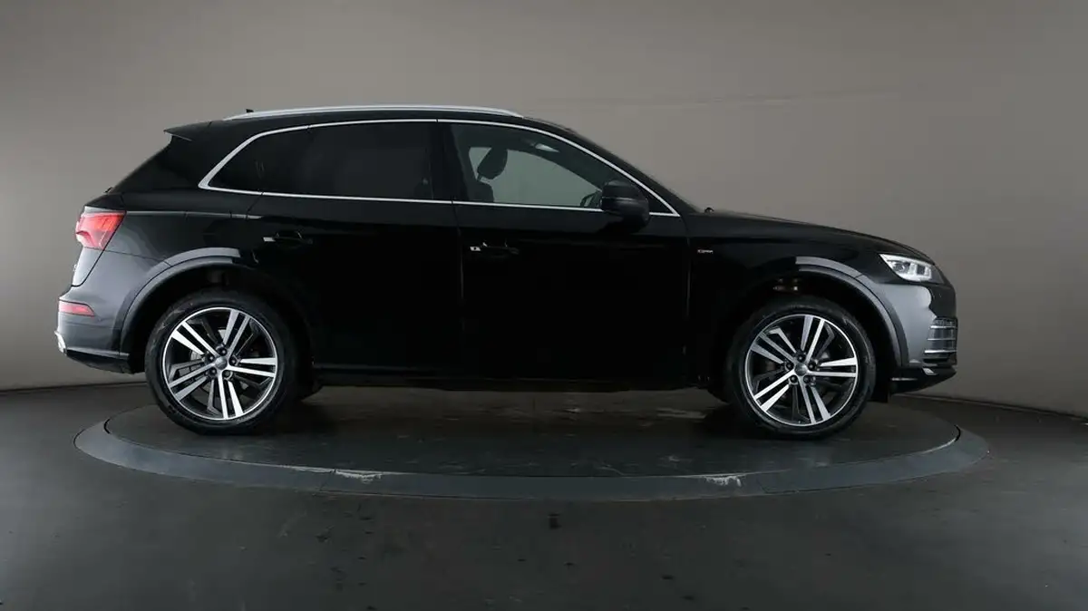 2020-audi-q5-20-55-tfsi-e-s-line-competition-big-60