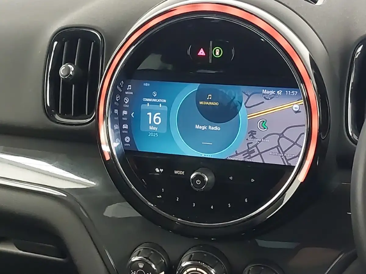 2021-mini-countryman-15-cooper-classic-auto-big-7
