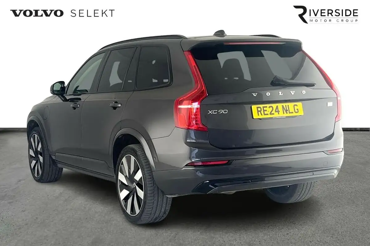 2024-volvo-xc90-20-t8-plus-big-2