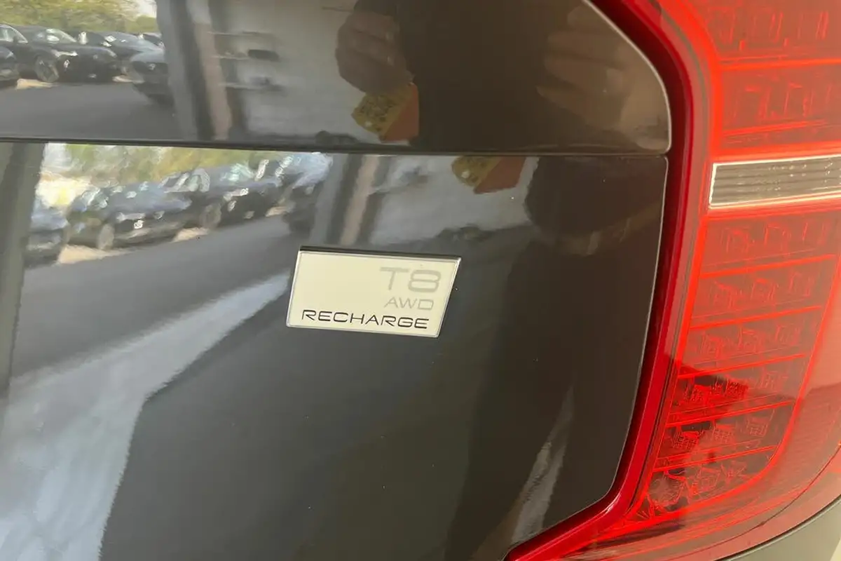 2024-volvo-xc90-20-t8-plus-big-30