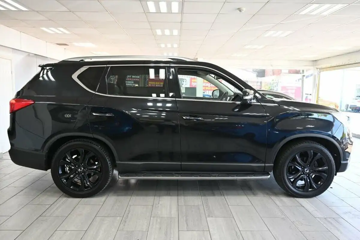 2018-kgm-ssangyong-rexton-22td-ultimate-big-2