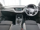 2021-vauxhall-grandland-x-12-sri-nav-small-2