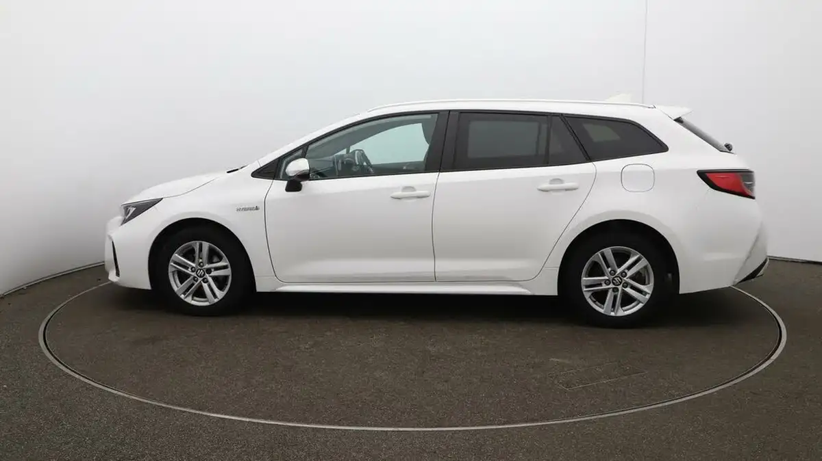 2023-suzuki-swace-18-motion-big-64