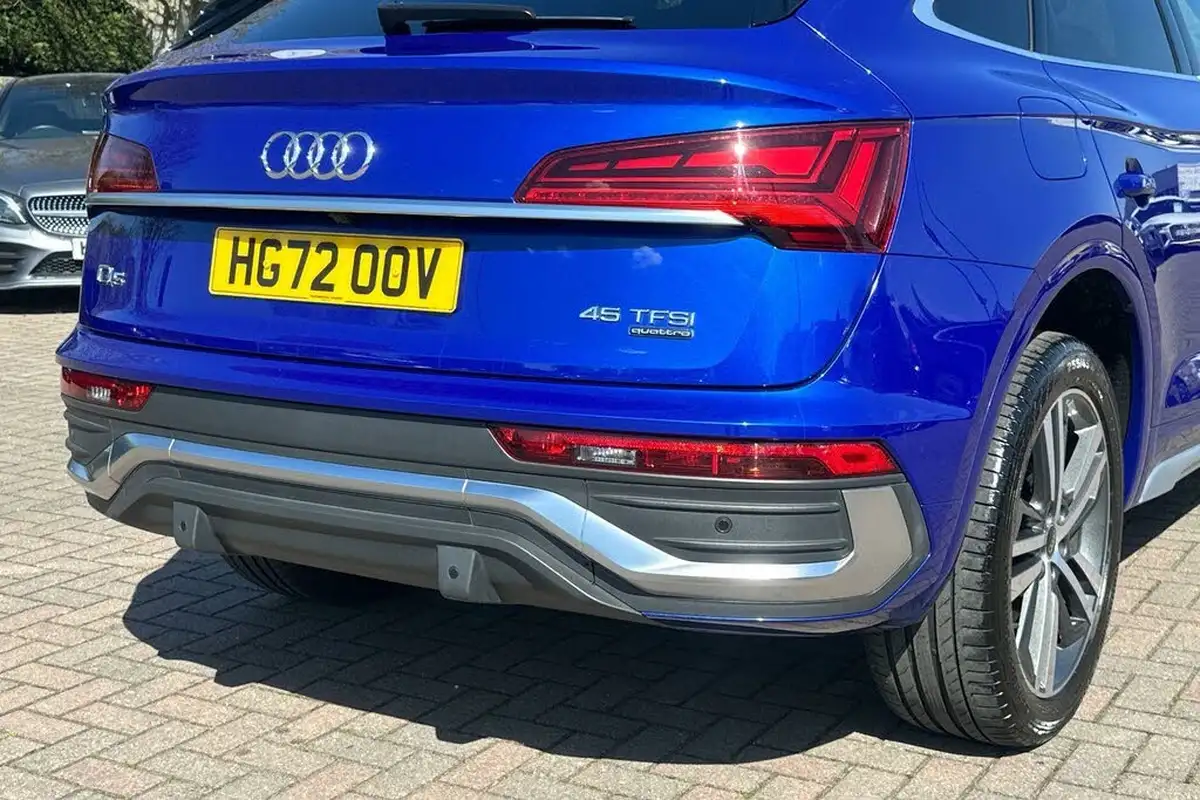 2022-audi-q5-20-45-tfsi-s-line-sportback-big-23