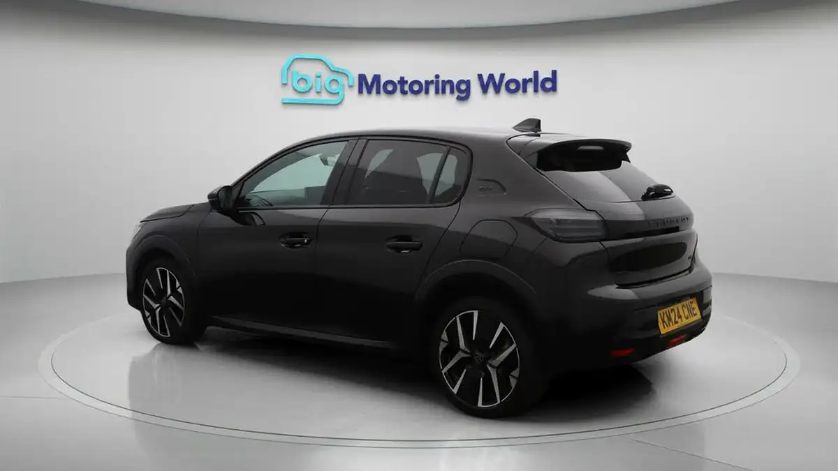 2024-peugeot-208-12-puretech-gt-100ps-big-5
