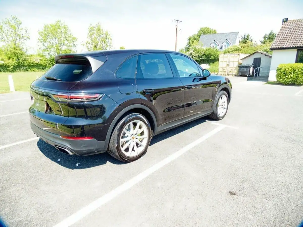 2018-porsche-cayenne-30-v6-e-hybrid-big-22