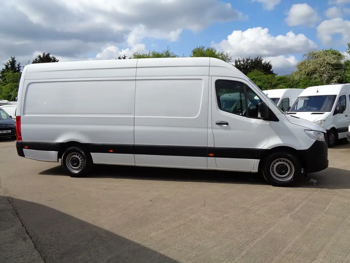 2019-mercedes-benz-sprinter-21cdi-314-l1h1-143pseu6c-panel-van-big-5