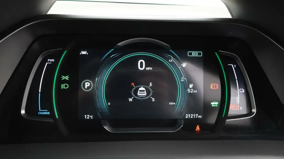 2021-hyundai-ioniq-e-premium-se-electric-100kw-big-10