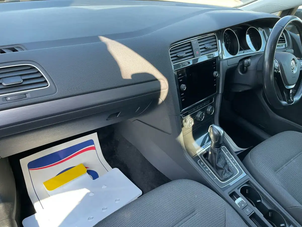 2020-volkswagen-golf-e-e-golf-big-17