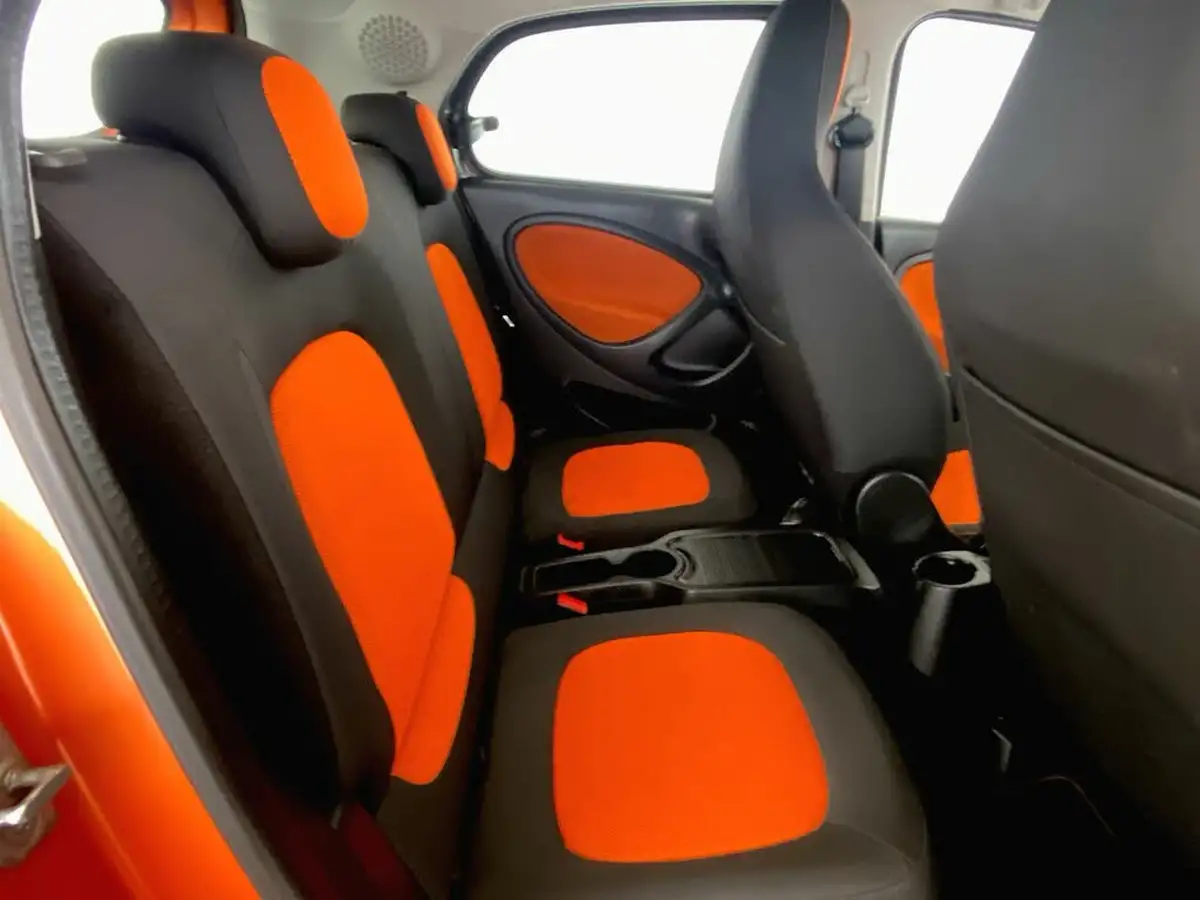 2015-smart-forfour-09-edition-1-big-24