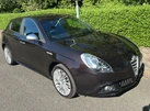 2014-alfa-romeo-giulietta-14-exclusive-small-0