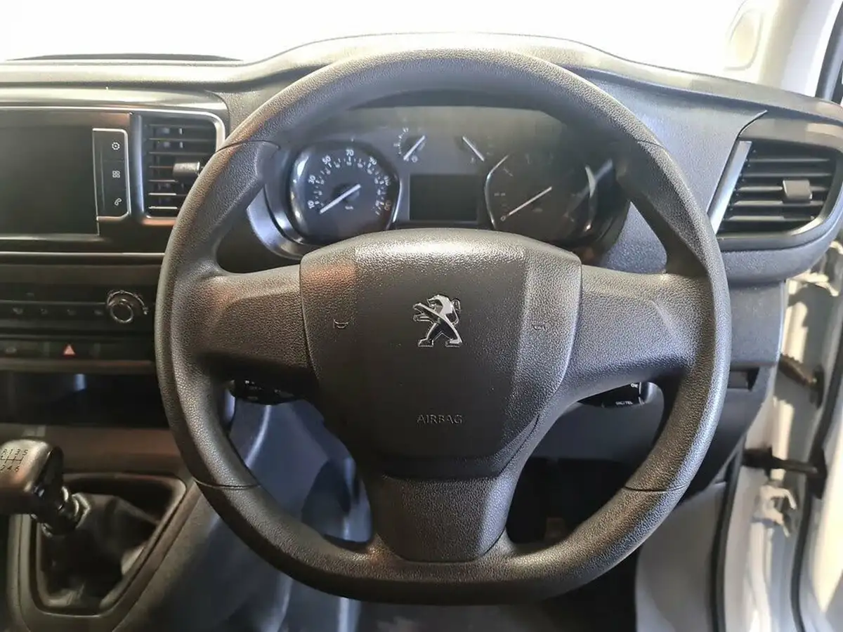 2023-peugeot-expert-15-bluehdi-professional-premium-standard-1000-big-21