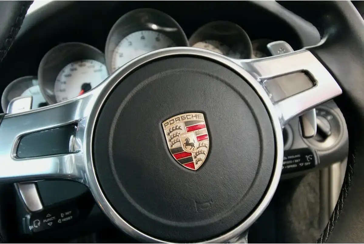2009-porsche-911-big-17
