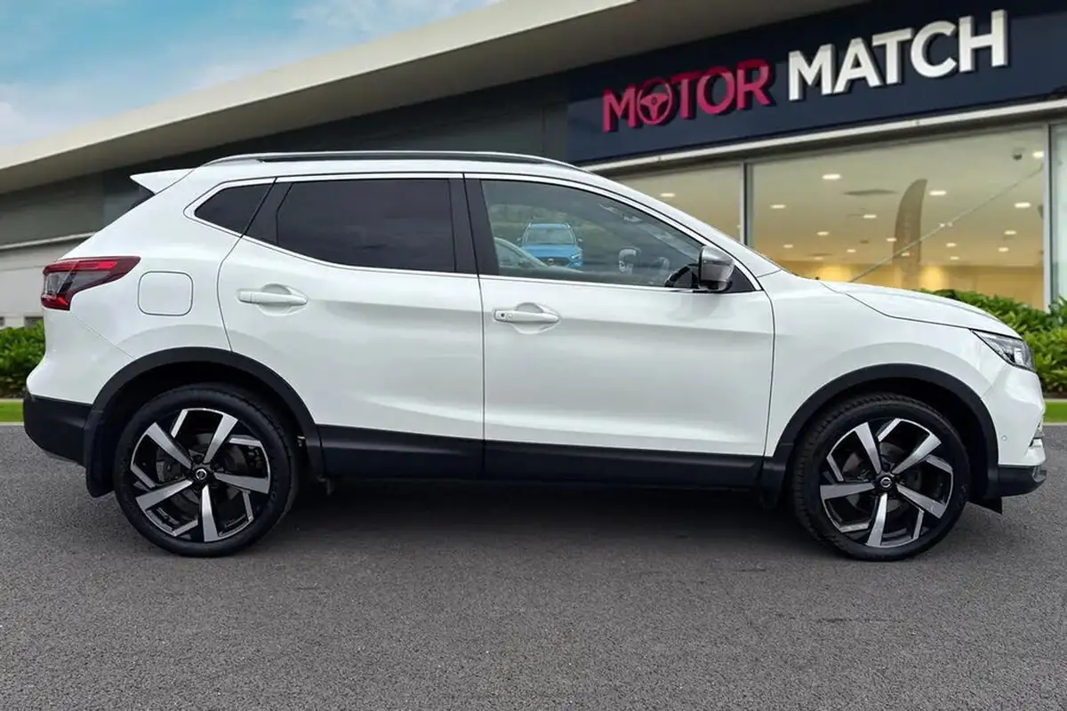 2018-nissan-qashqai-16dci-pilot-one-edition-big-2