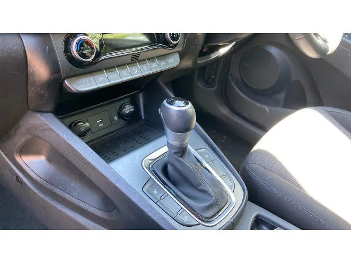 2022-hyundai-kona-16-gdi-premium-big-12