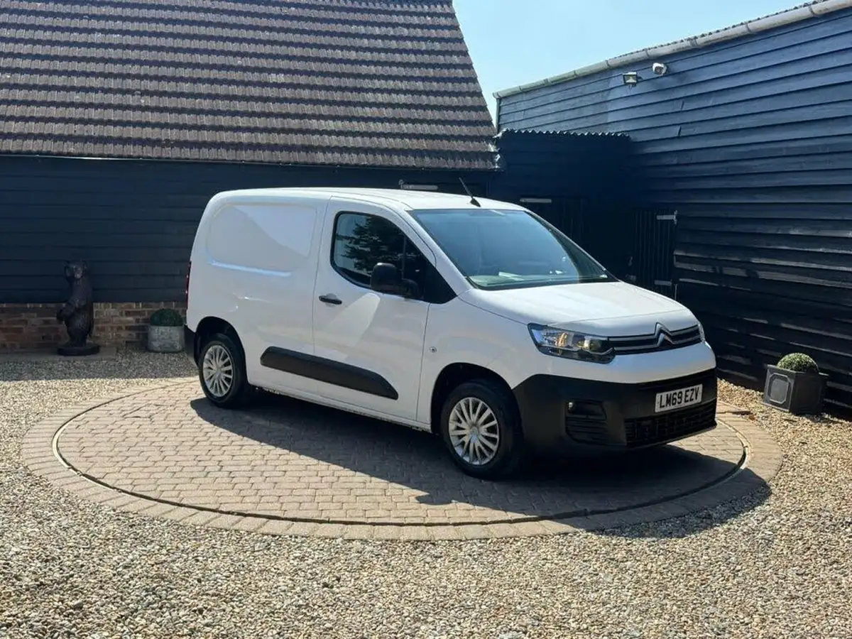 2020-citroen-berlingo-15bluehdi-650-enterprise-big-21